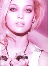 diana m-top